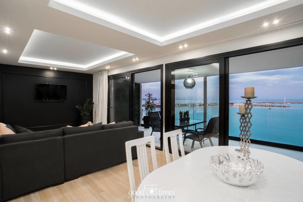 Pineapple Seaside Suite Закинтос Экстерьер фото